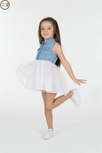 Kız Çocuk Açık Mavi Denim Renkli Düğmeli Cepli Etekleri Tüllü Kolsuz Kot Elbis